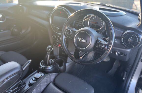 Mini Convertible COOPER AUTO HUGE SPEC 23