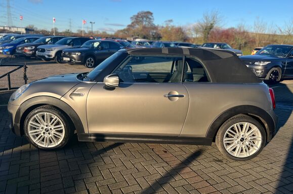 Mini Convertible COOPER AUTO HUGE SPEC 12