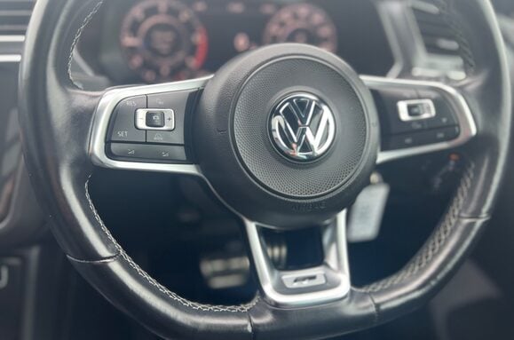 Volkswagen Tiguan R LINE 2.0 TDI BMT 4MOTION DSG AUTO 48