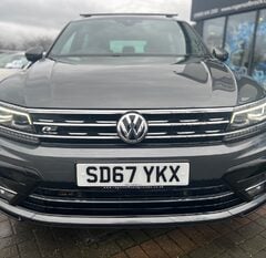 Volkswagen Tiguan R LINE 2.0 TDI BMT 4MOTION DSG AUTO 4
