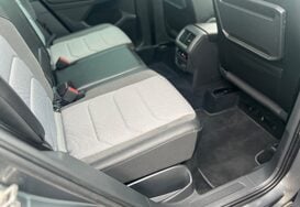 Volkswagen Tiguan R LINE 2.0 TDI BMT 4MOTION DSG AUTO 32