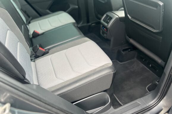 Volkswagen Tiguan R LINE 2.0 TDI BMT 4MOTION DSG AUTO 32