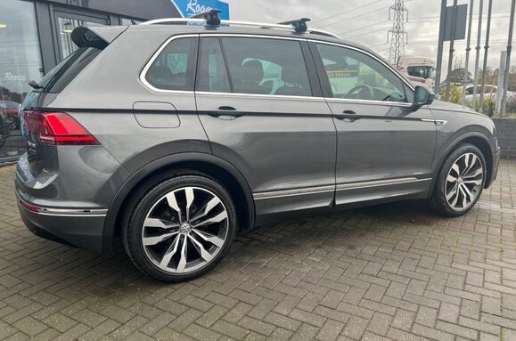 Volkswagen Tiguan R LINE 2.0 TDI BMT 4MOTION DSG AUTO 11