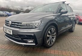 Volkswagen Tiguan R LINE 2.0 TDI BMT 4MOTION DSG AUTO 19