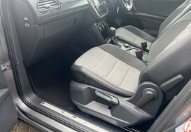Volkswagen Tiguan R LINE 2.0 TDI BMT 4MOTION DSG AUTO 43