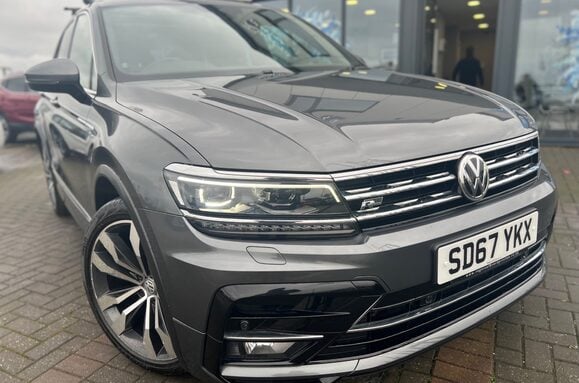 Volkswagen Tiguan R LINE 2.0 TDI BMT 4MOTION DSG AUTO 6