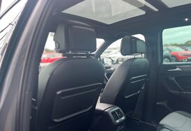 Volkswagen Tiguan R LINE 2.0 TDI BMT 4MOTION DSG AUTO 42