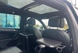 Volkswagen Tiguan R LINE 2.0 TDI BMT 4MOTION DSG AUTO 29