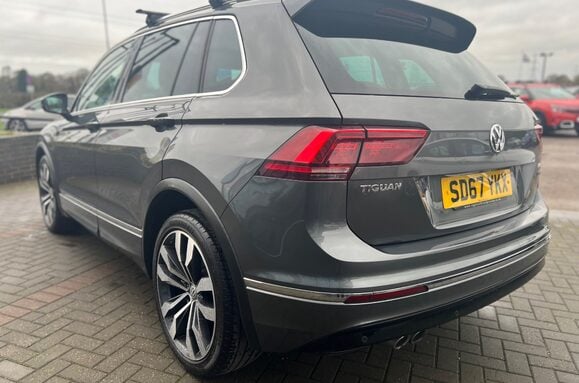 Volkswagen Tiguan R LINE 2.0 TDI BMT 4MOTION DSG AUTO 13