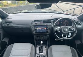 Volkswagen Tiguan R LINE 2.0 TDI BMT 4MOTION DSG AUTO 46