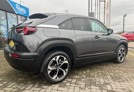 Mazda MX-30 EXCLUSIVE-LINE 8