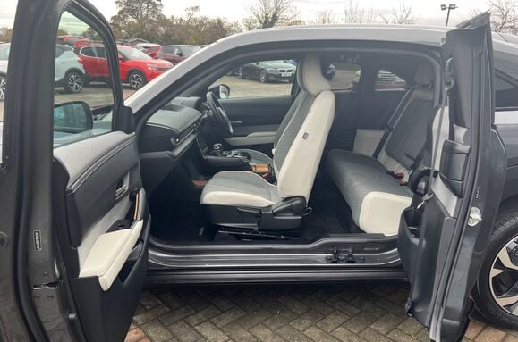 Mazda MX-30 EXCLUSIVE-LINE 46