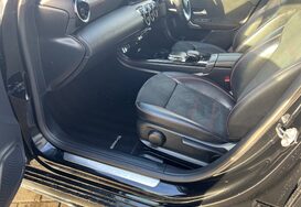 Mercedes-Benz A Class A 180 D AMG LINE EXECUTIVE AUTO 32