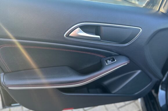 Mercedes-Benz A Class A220 CDI AMG EXCLUSIVE SPORT AUTO 28