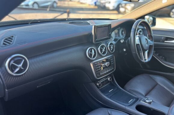 Mercedes-Benz A Class A220 CDI AMG EXCLUSIVE SPORT AUTO 27