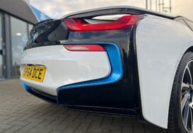 BMW I8 BMW i8 1.5 7.1kWh Auto 4WD Euro 6 Petrol Hybrid 16
