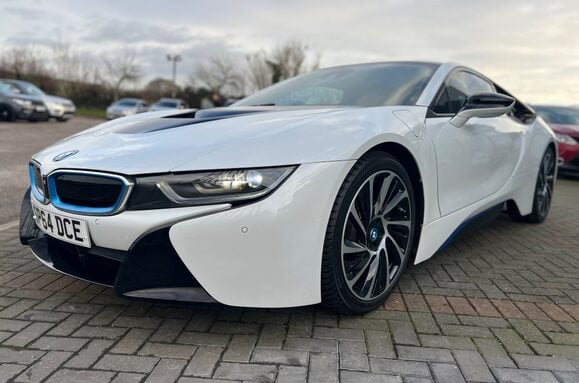 BMW I8 BMW i8 1.5 7.1kWh Auto 4WD Euro 6 Petrol Hybrid 24