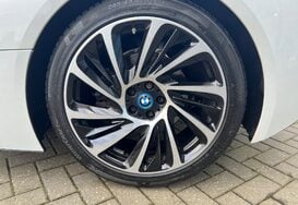 BMW I8 BMW i8 1.5 7.1kWh Auto 4WD Euro 6 Petrol Hybrid 27