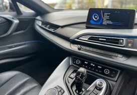 BMW I8 BMW i8 1.5 7.1kWh Auto 4WD Euro 6 Petrol Hybrid 34