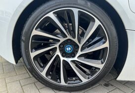 BMW I8 BMW i8 1.5 7.1kWh Auto 4WD Euro 6 Petrol Hybrid 28