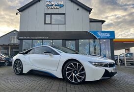 BMW I8 BMW i8 1.5 7.1kWh Auto 4WD Euro 6 Petrol Hybrid 2