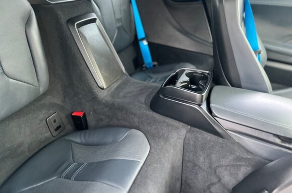 BMW I8 BMW i8 1.5 7.1kWh Auto 4WD Euro 6 Petrol Hybrid 38