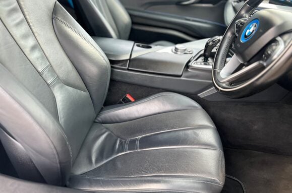 BMW I8 BMW i8 1.5 7.1kWh Auto 4WD Euro 6 Petrol Hybrid 46