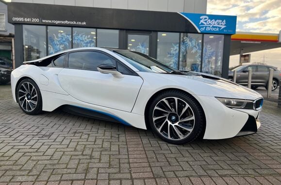 BMW I8 BMW i8 1.5 7.1kWh Auto 4WD Euro 6 Petrol Hybrid 12