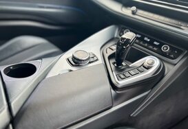 BMW I8 BMW i8 1.5 7.1kWh Auto 4WD Euro 6 Petrol Hybrid 35