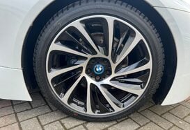 BMW I8 BMW i8 1.5 7.1kWh Auto 4WD Euro 6 Petrol Hybrid 29