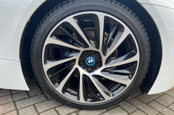 BMW I8 BMW i8 1.5 7.1kWh Auto 4WD Euro 6 Petrol Hybrid 29