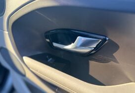 Land Rover Range Rover Evoque 2.2 SD4 PRESTIGE AUTO 32