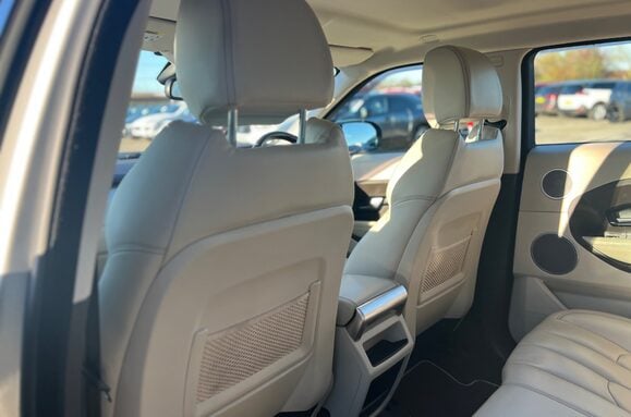 Land Rover Range Rover Evoque 2.2 SD4 PRESTIGE AUTO 39