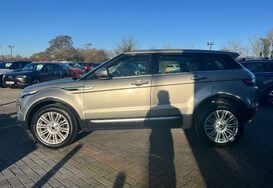 Land Rover Range Rover Evoque 2.2 SD4 PRESTIGE AUTO 12