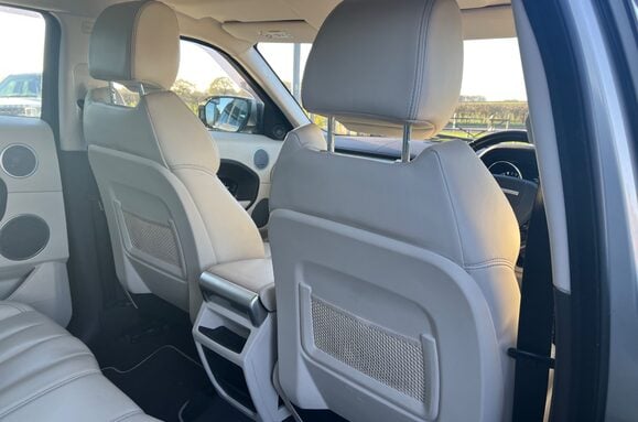 Land Rover Range Rover Evoque 2.2 SD4 PRESTIGE AUTO 28