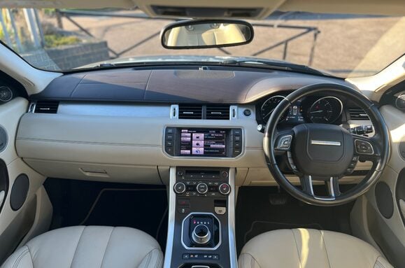 Land Rover Range Rover Evoque 2.2 SD4 PRESTIGE AUTO 42