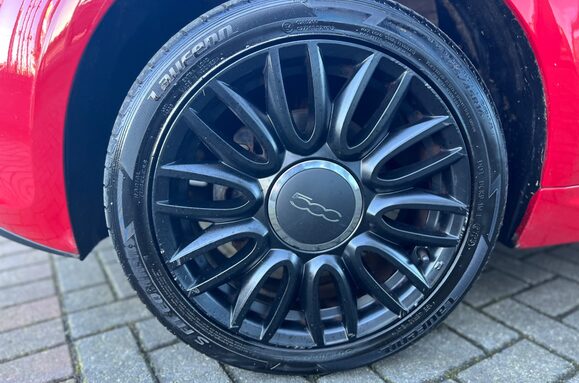 Fiat 500 1.2 LOUNGE GLASS SUNROOF 12