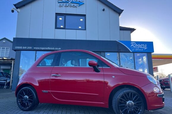 Fiat 500 1.2 LOUNGE GLASS SUNROOF 2