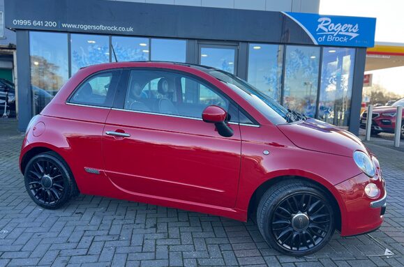 Fiat 500 1.2 LOUNGE GLASS SUNROOF 1