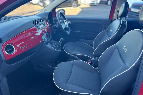 Fiat 500 1.2 LOUNGE GLASS SUNROOF 27