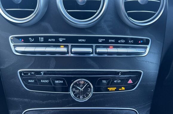 Mercedes-Benz C Class C220 D AMG LINE AUTO 42