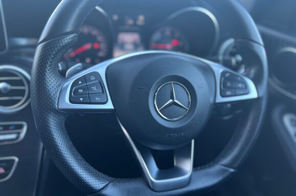 Mercedes-Benz C Class C220 D AMG LINE AUTO 44