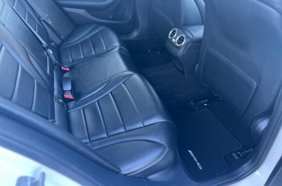 Mercedes-Benz C Class C220 D AMG LINE AUTO 32