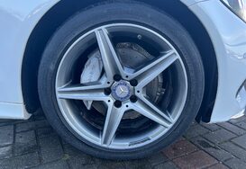 Mercedes-Benz C Class C220 D AMG LINE AUTO 17