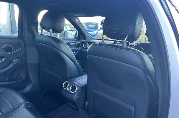 Mercedes-Benz C Class C220 D AMG LINE AUTO 31