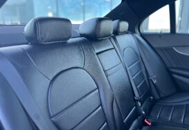Mercedes-Benz C Class C220 D AMG LINE AUTO 27