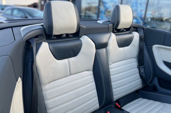 Land Rover Range Rover Evoque 2.0 TD4 HSE DYNAMIC CONVERTIBLE AUTO 31