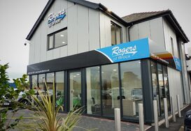 Land Rover Range Rover Evoque 2.0 TD4 HSE DYNAMIC CONVERTIBLE AUTO 2