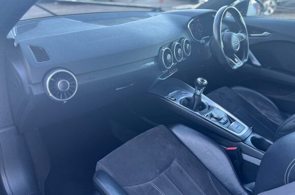 Audi TT 2.0 TDI ULTRA S LINE 27