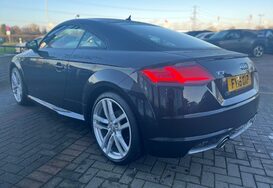 Audi TT 2.0 TDI ULTRA S LINE 12